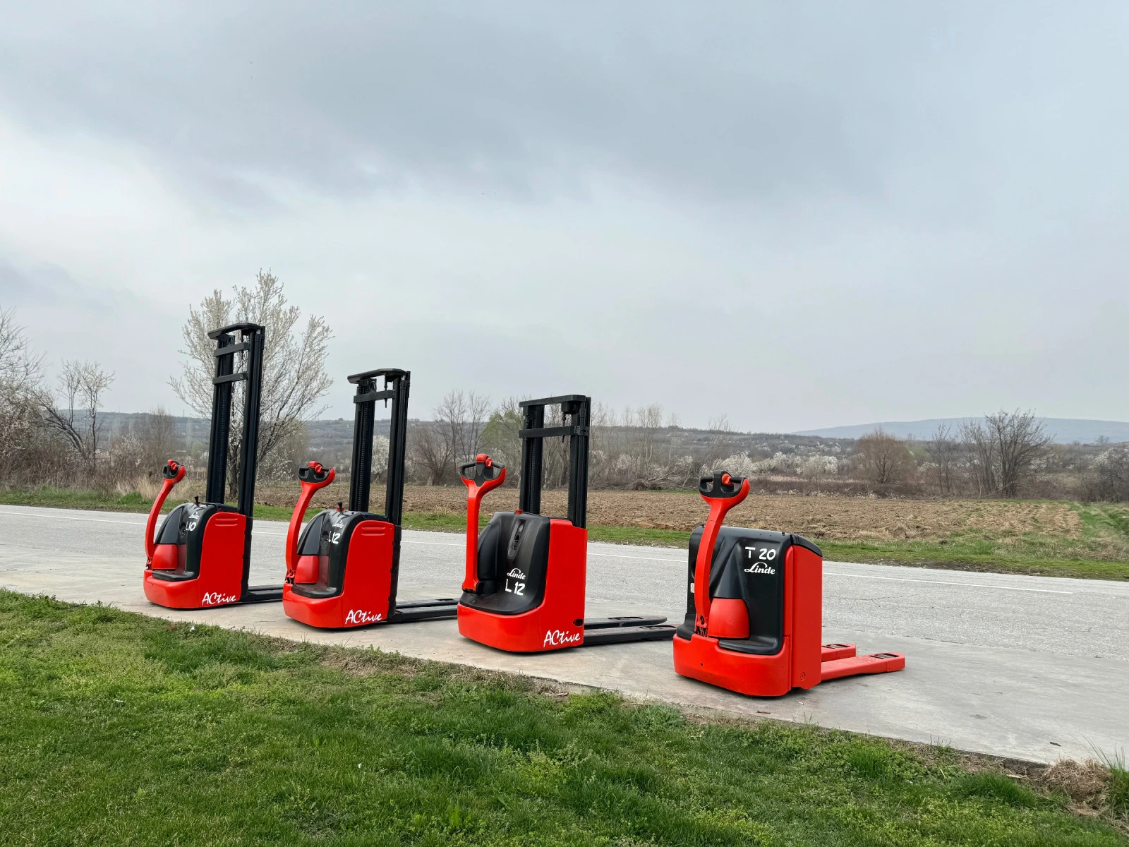 Стакер Linde L10